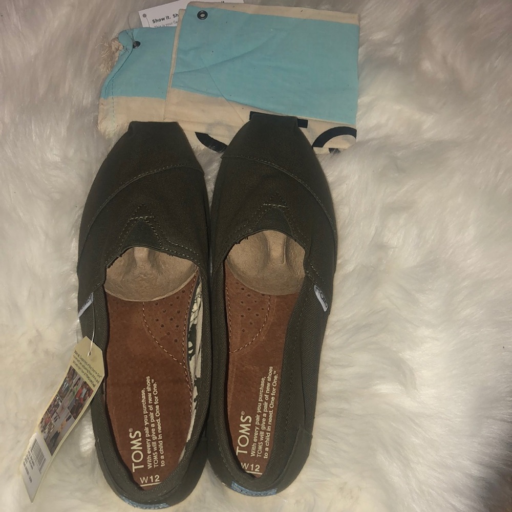 Olive Green Canvas Toms